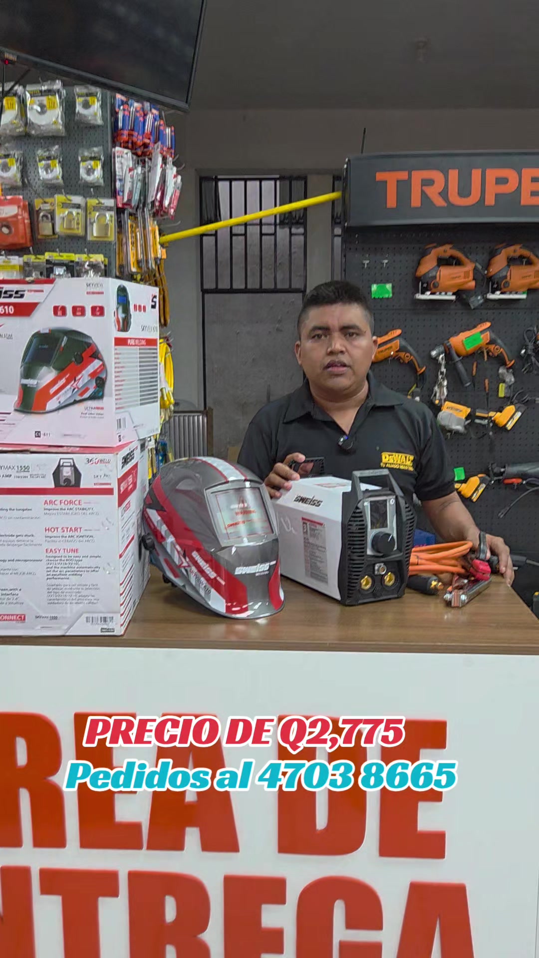 @FERRETER&Iacute;A BATEN