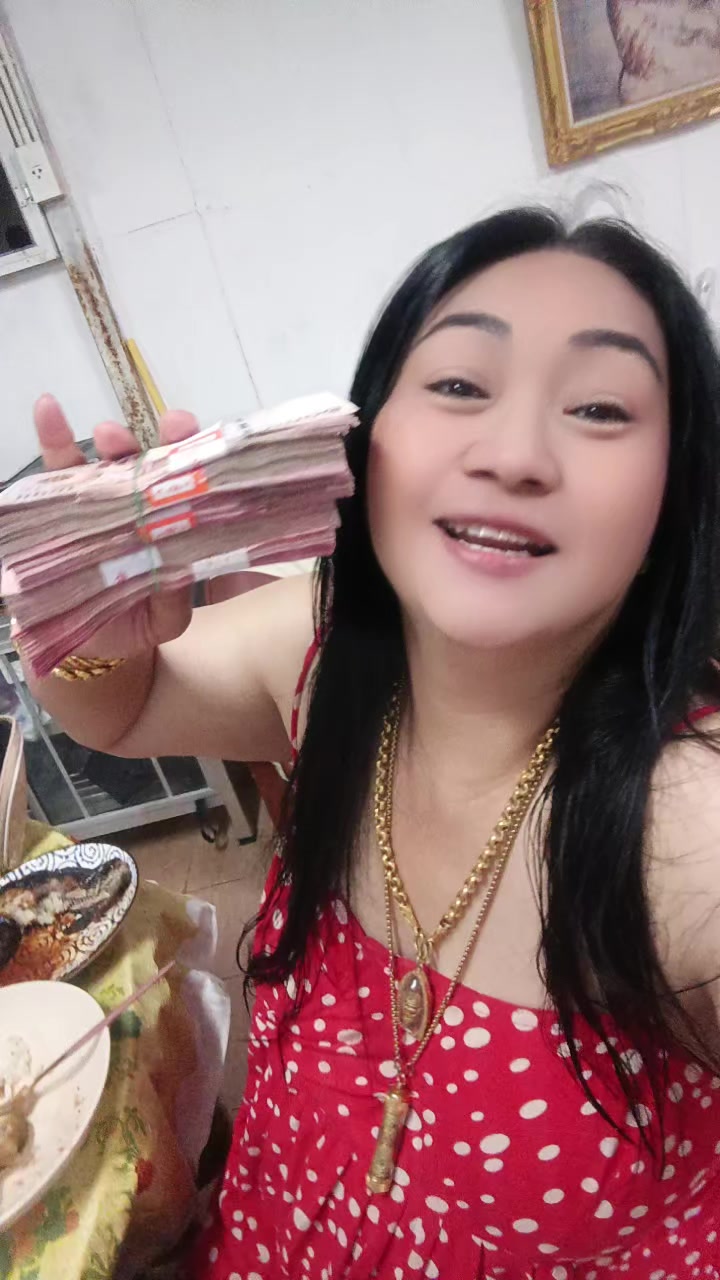@ชุลีพร ใจเย็น