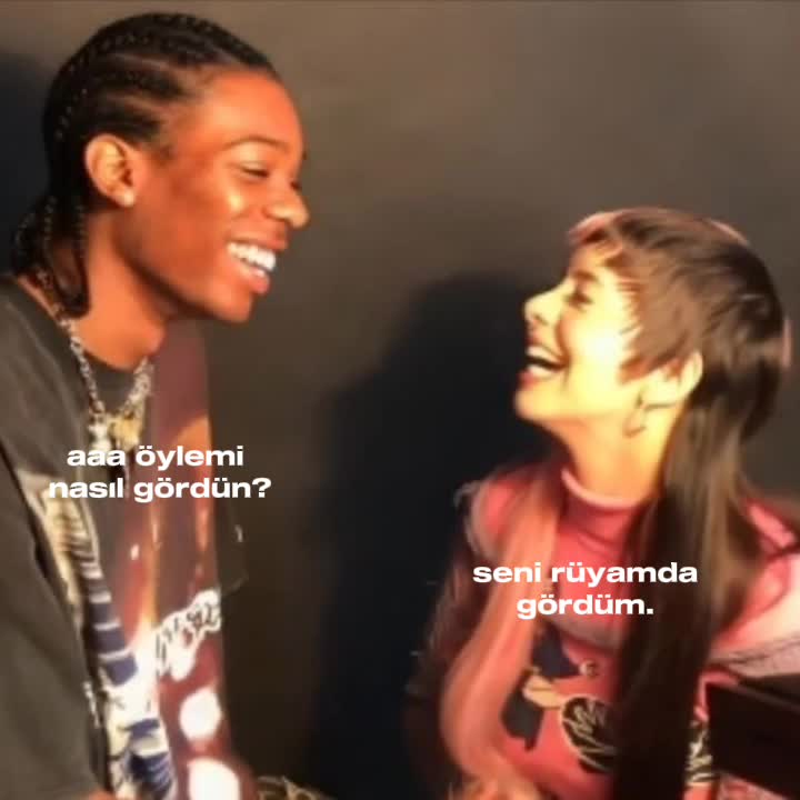 @𝕸𝖆𝖗𝖈𝖊𝖑𝖎𝖓𝖊
