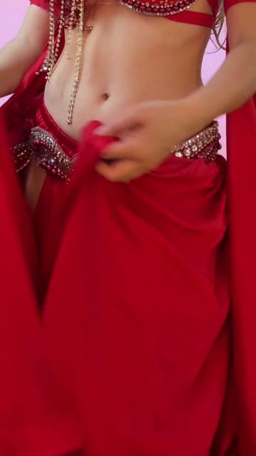 @Carolina Angulo Belly Dancer