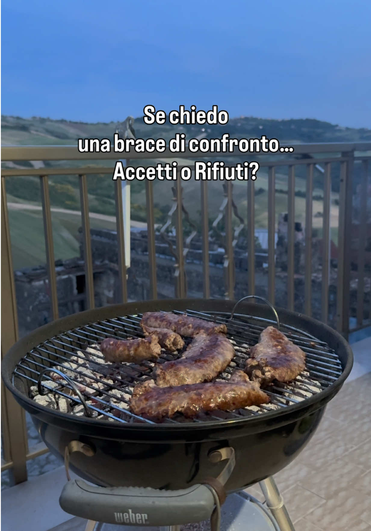 @Cesario, Food & Travel Creator