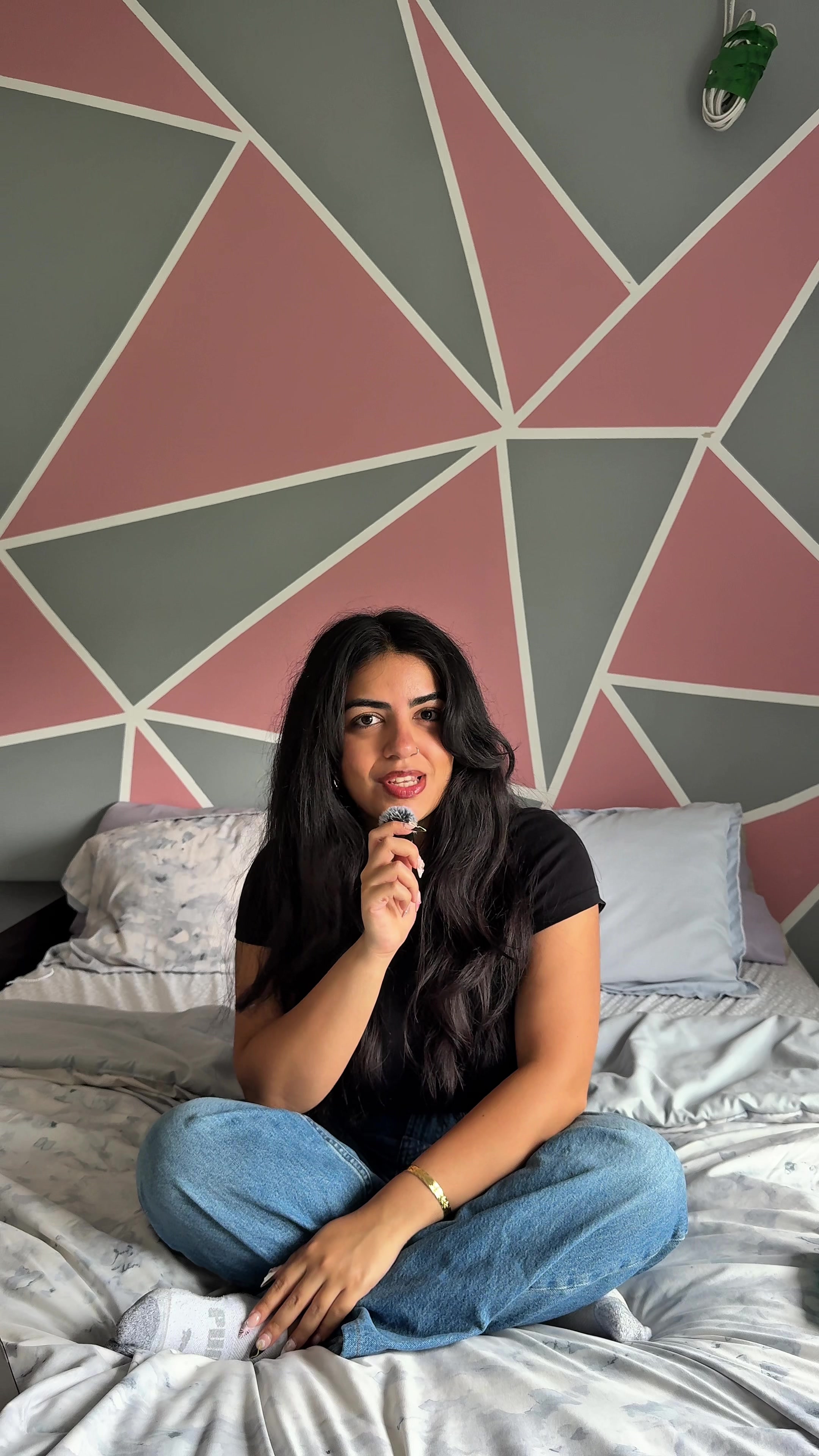@Chandni | montreal vlogger