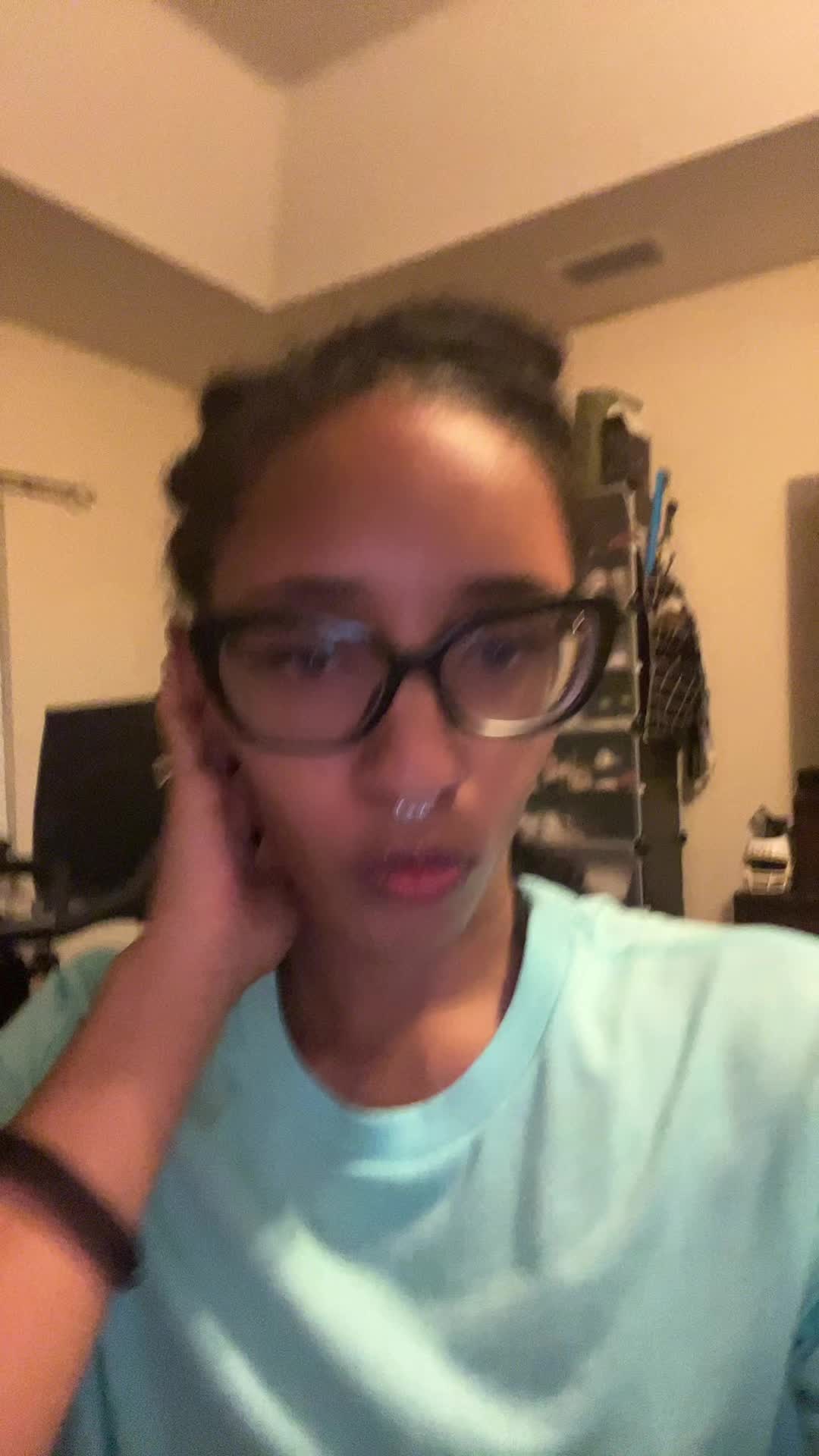 @Ickynikki