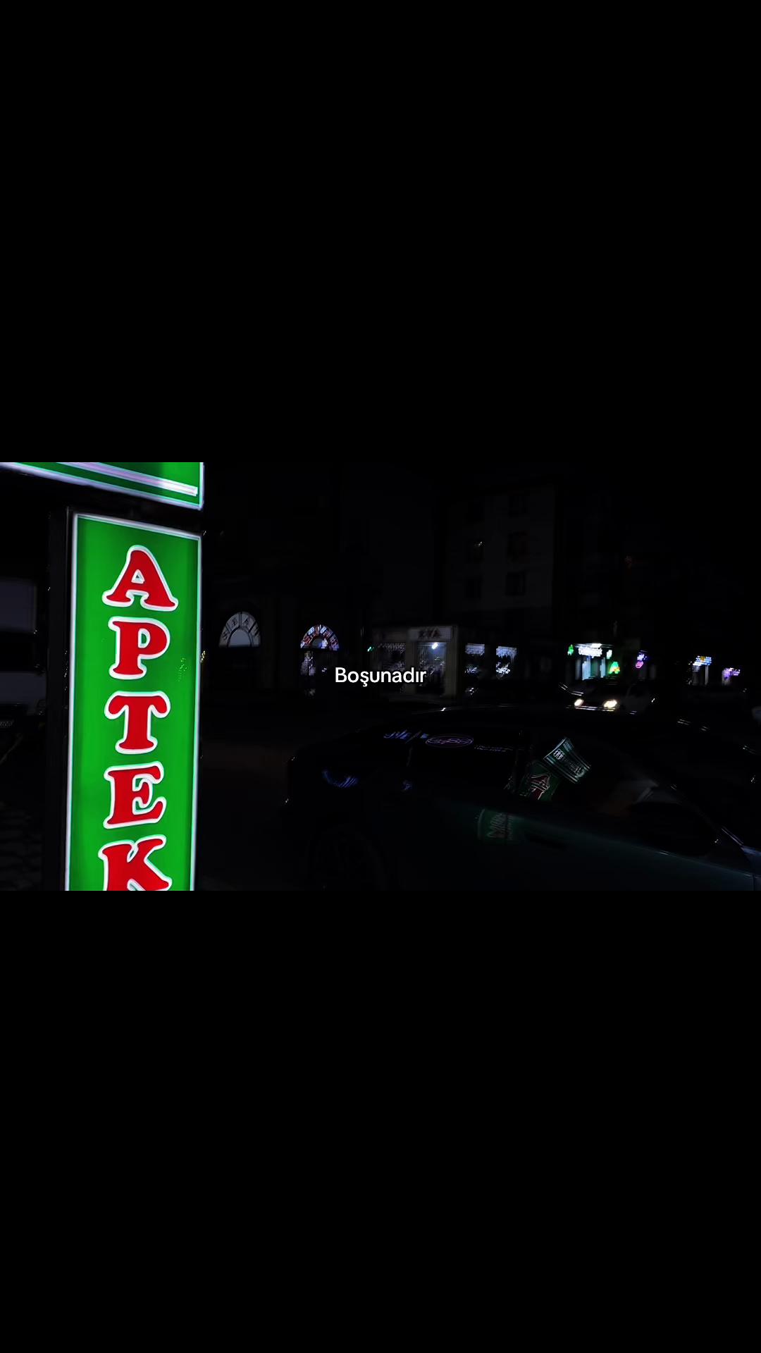 @𝓜.