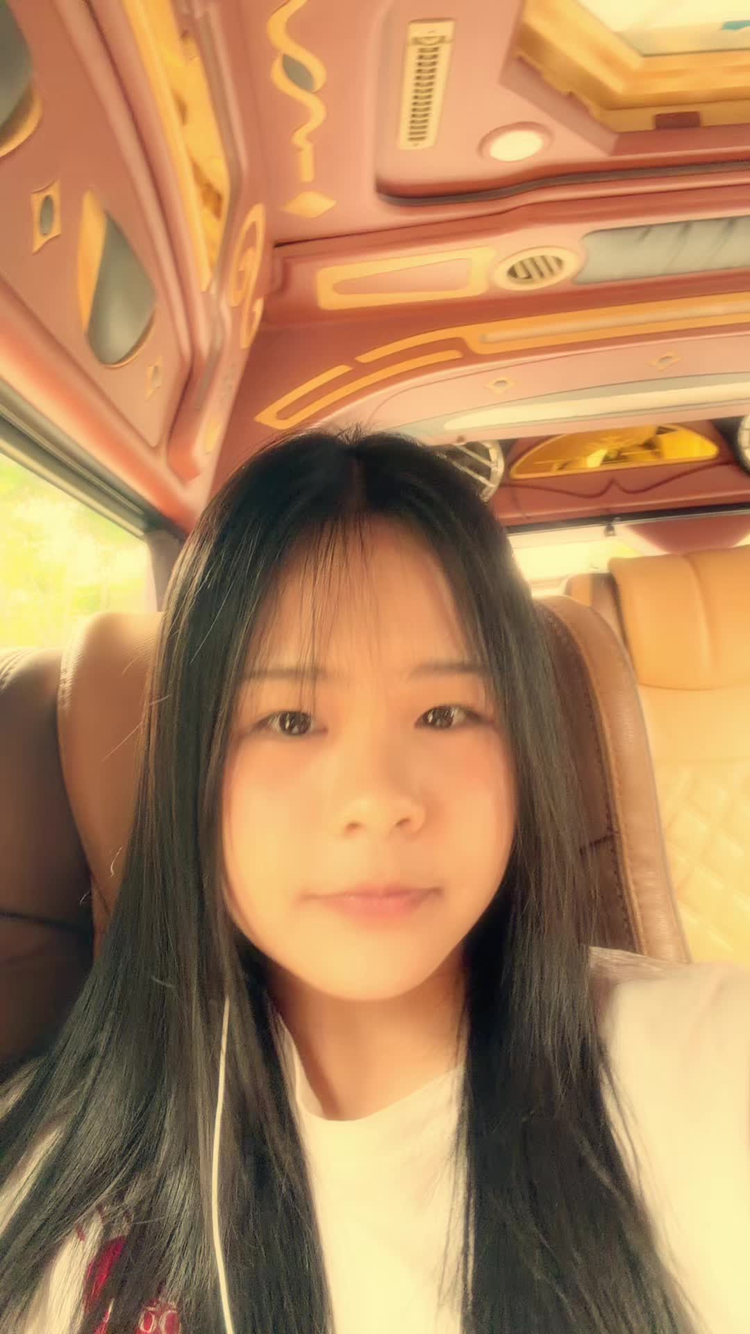 @หมวยเอ๋อ