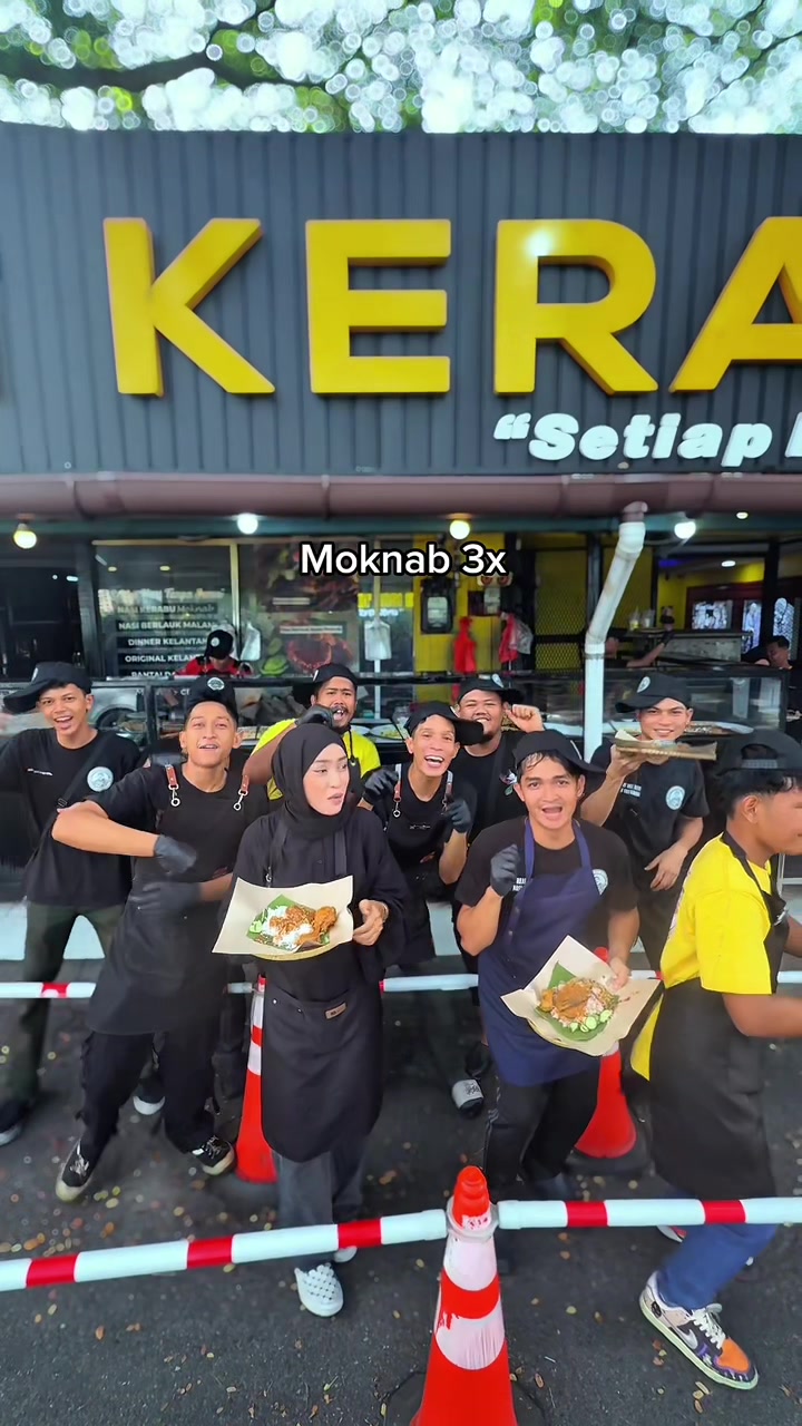 @Nasi Kerabu Moknab Maluri KL