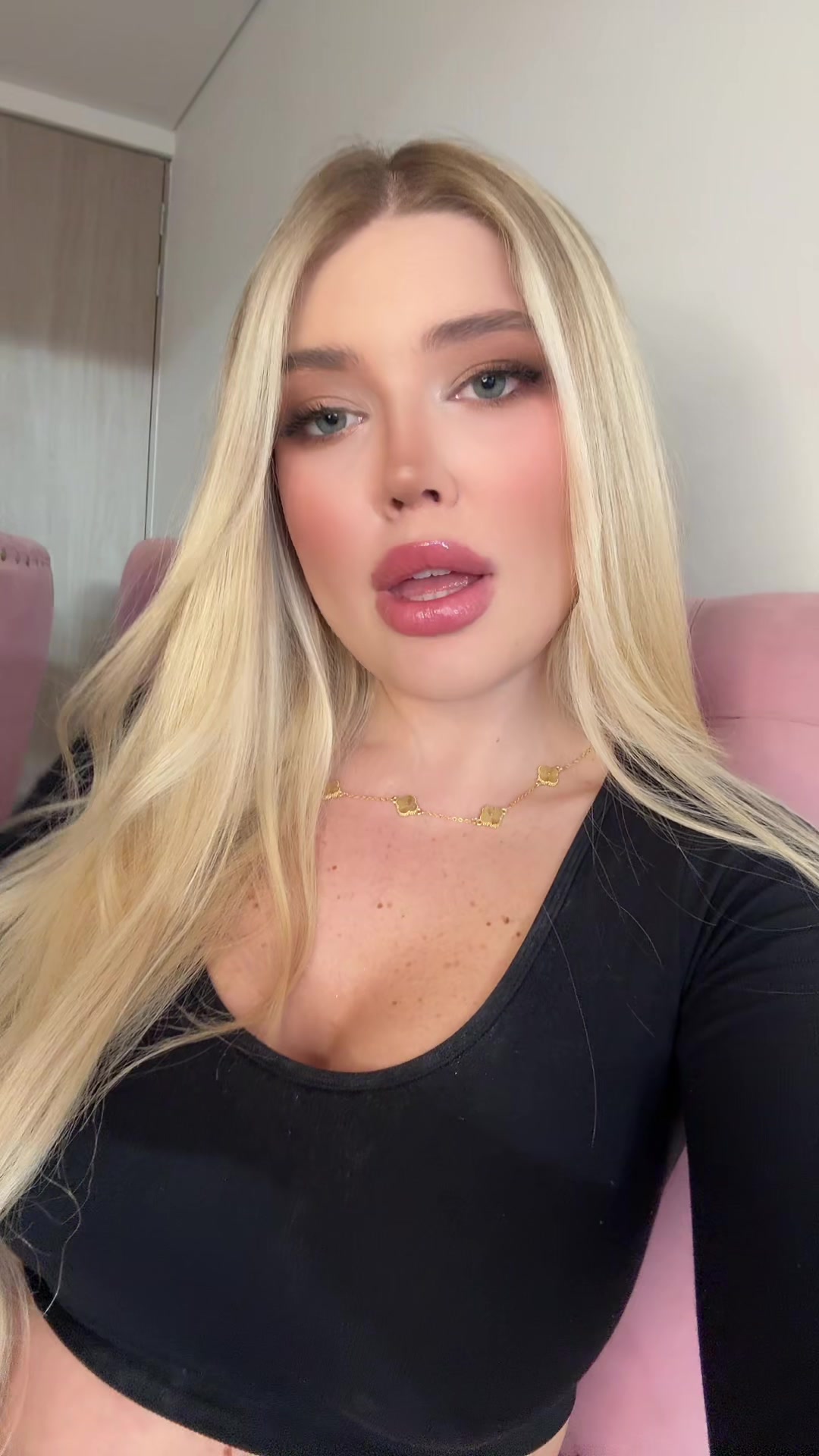 @larusayanaclips