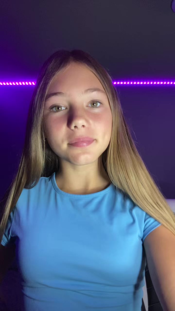 @L&eacute;na