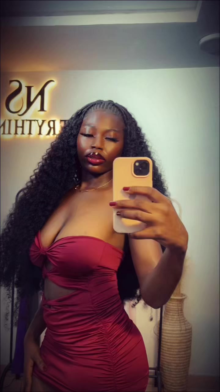 @Naomii__savage