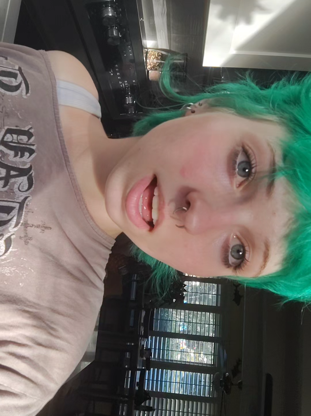 @REM_MER