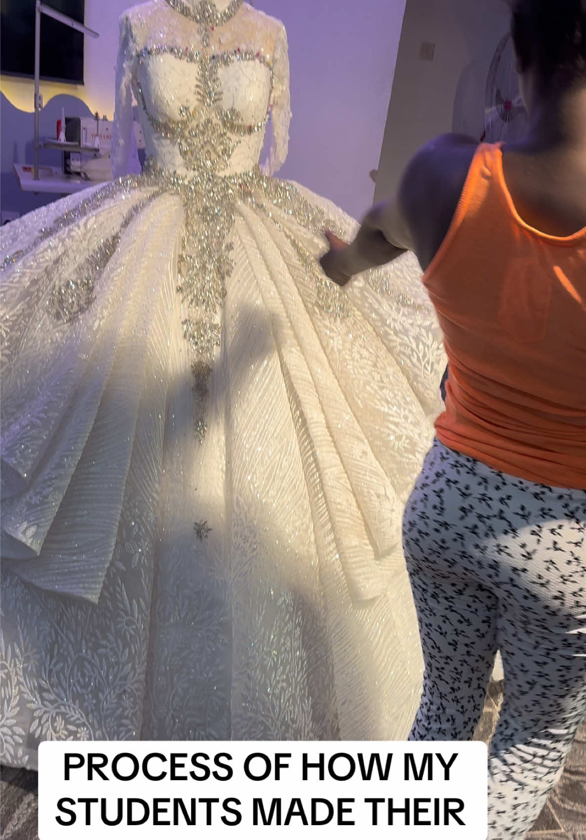 @MIRAVEE FASHION ACADEMY