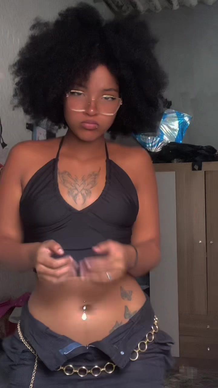 @pretinha