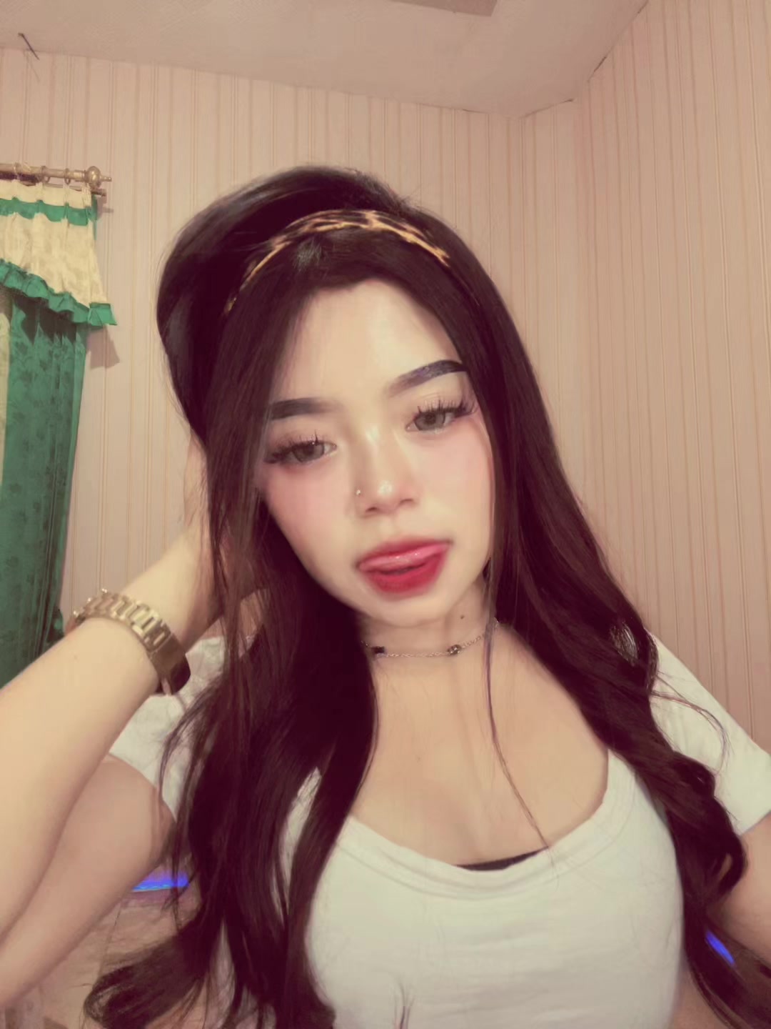 @Moniccc26__
