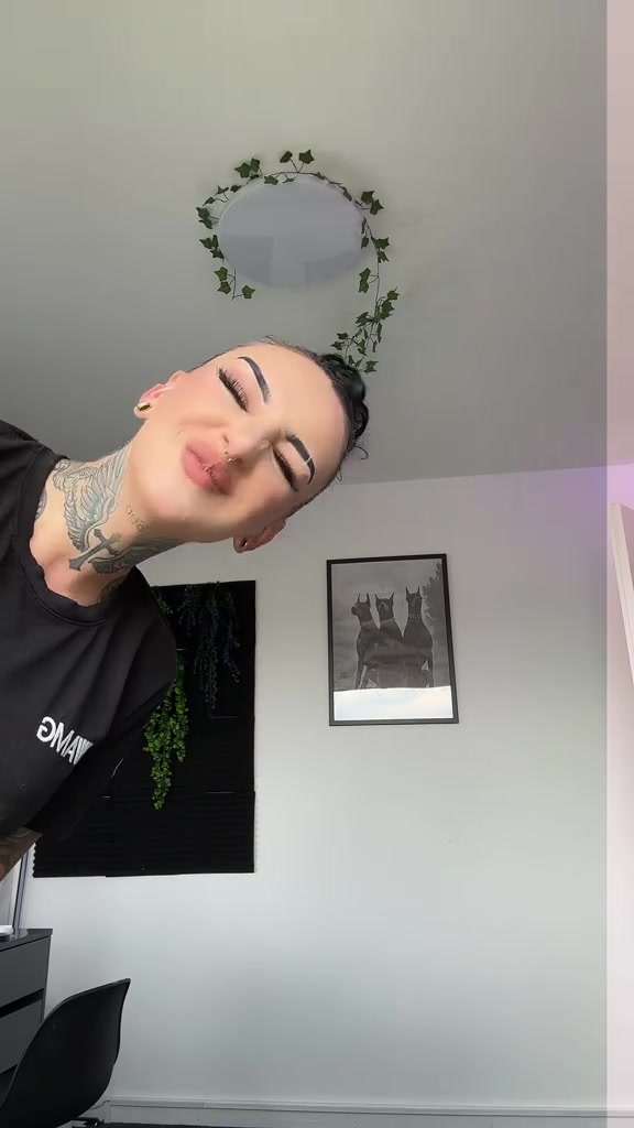 @Leonie_Flessers