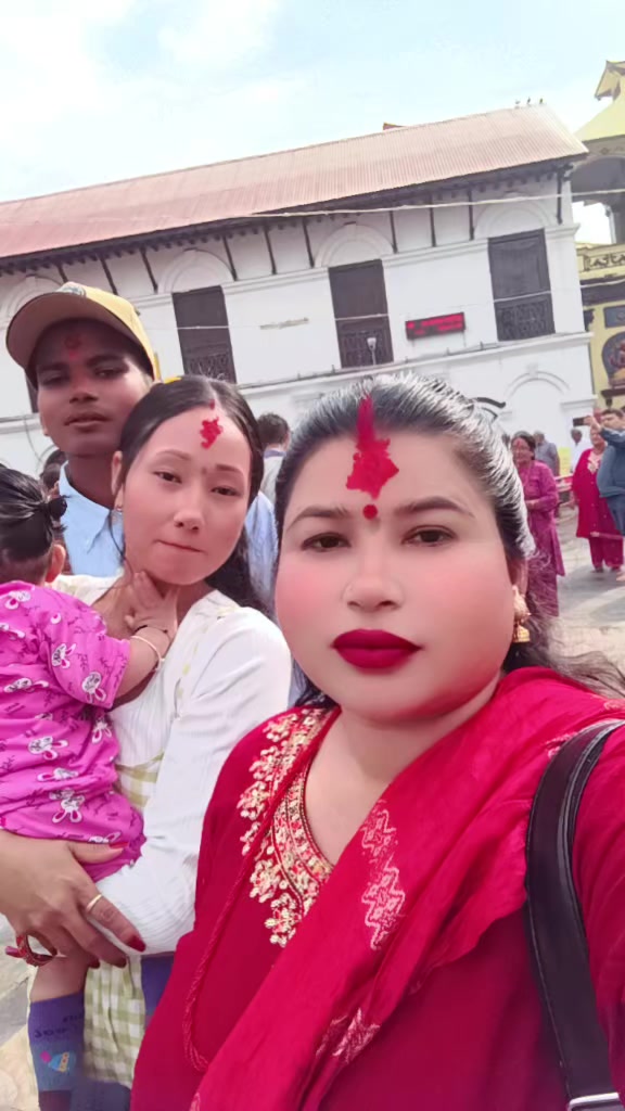 @Reesika Ratna Reesik