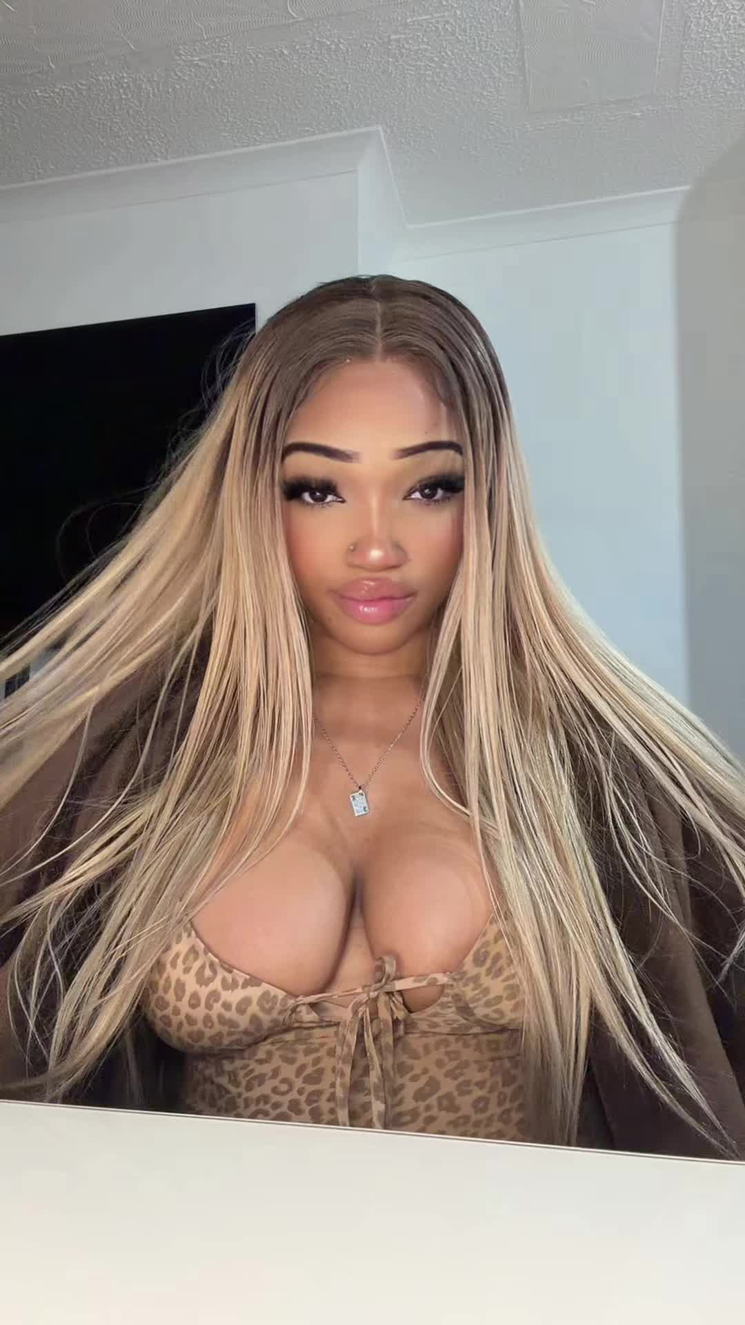 @𝐀𝐋𝐄𝐗𝐈𝐒 𝐃