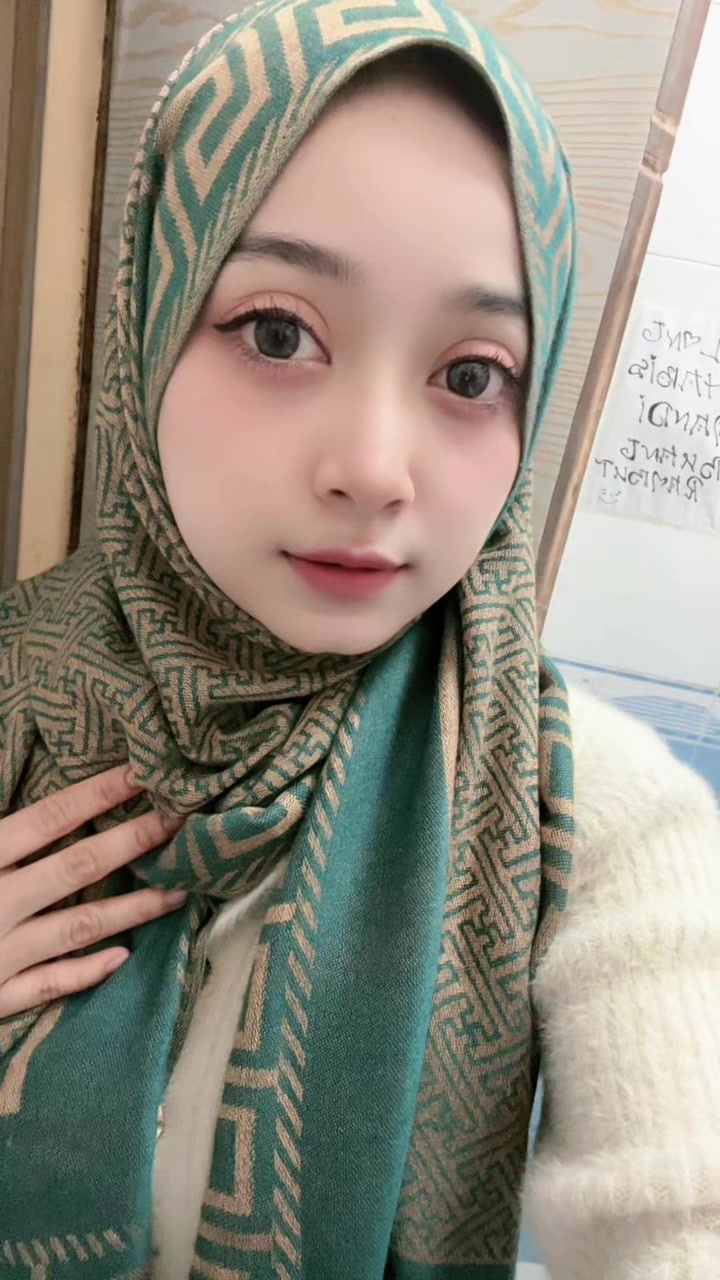 @🦋