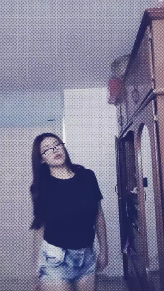 @chynisS