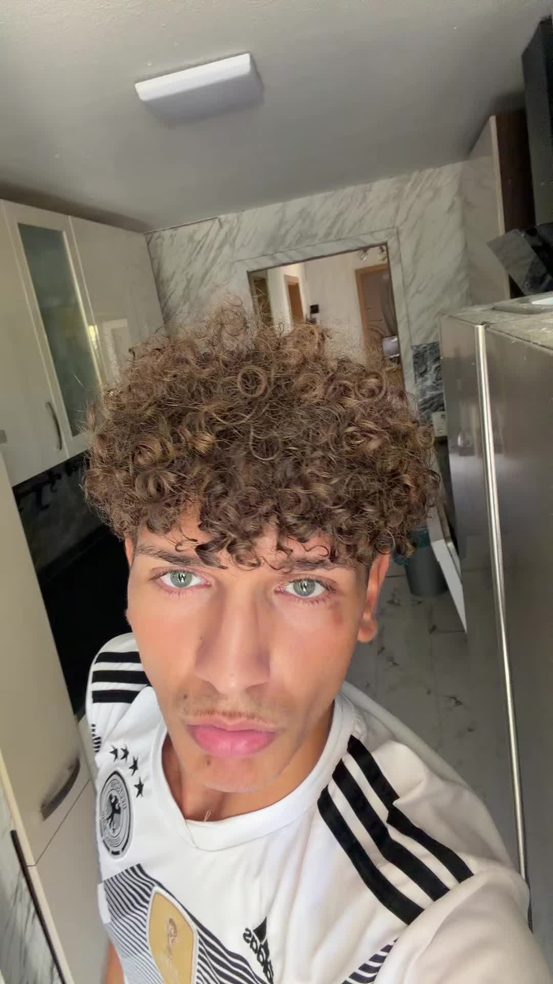 @JJ