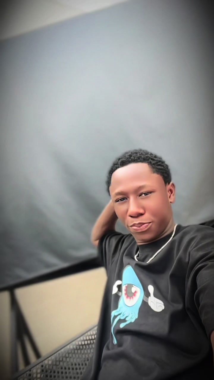 @Ichola