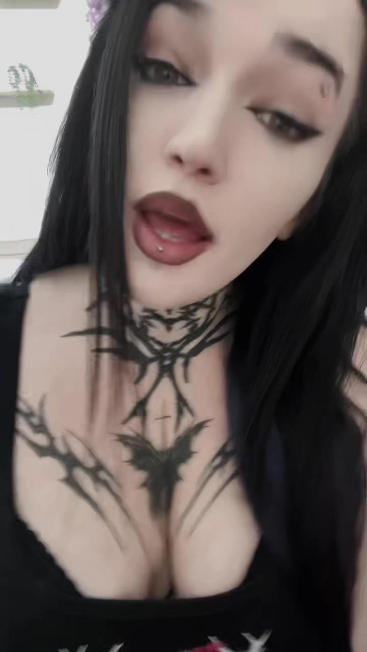 @emo.noodle.x
