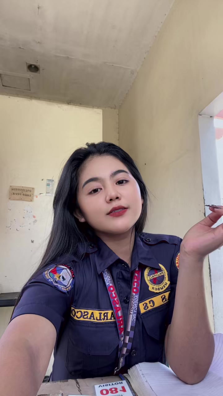 @khriz