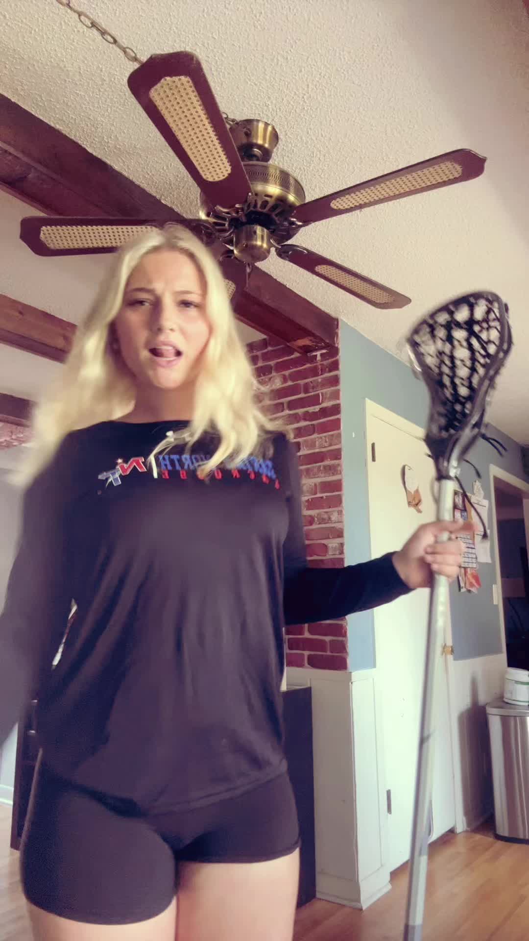 @livymclellan