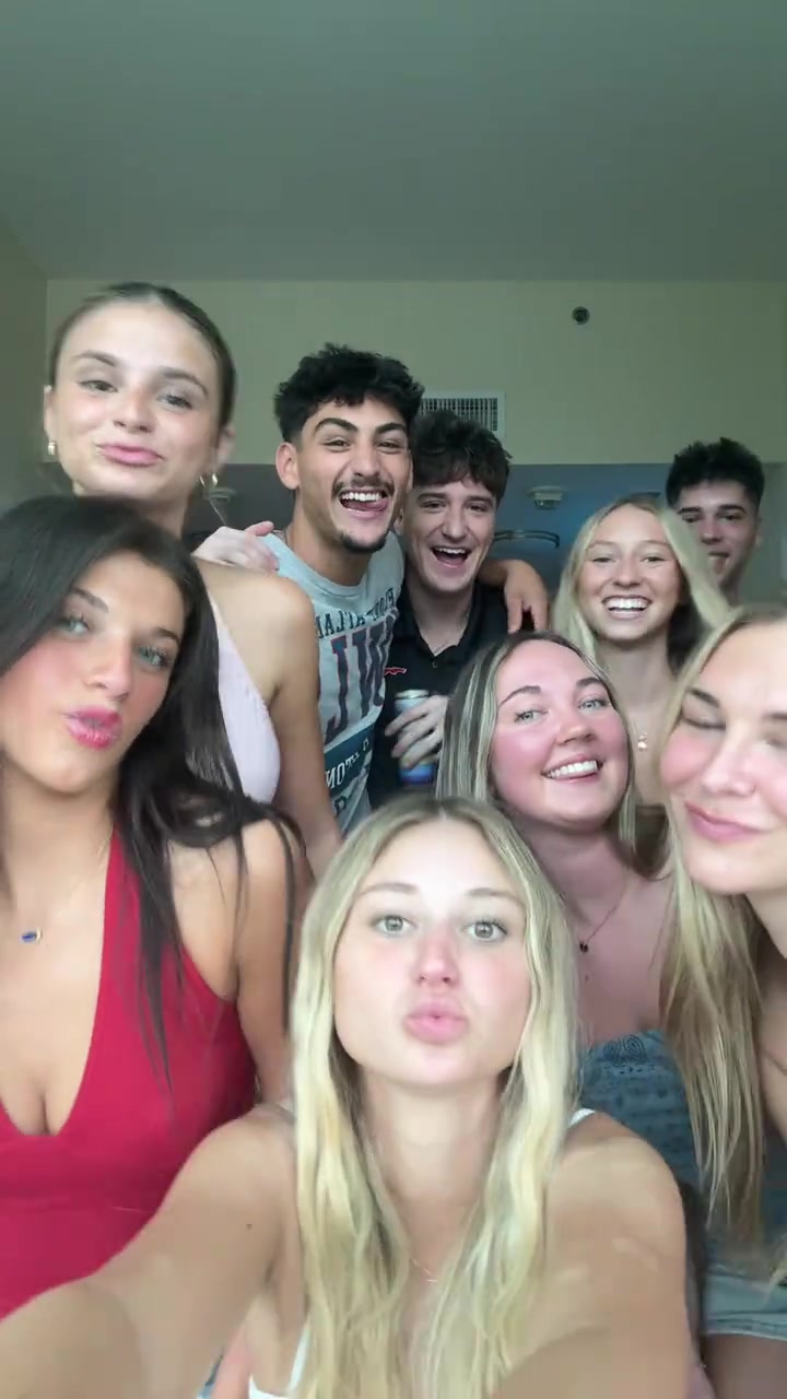 @isabella