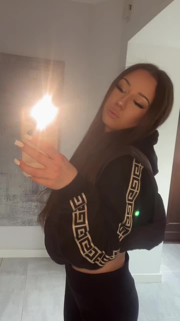 @𝓐𝓭𝓮𝓵𝓵𝓮