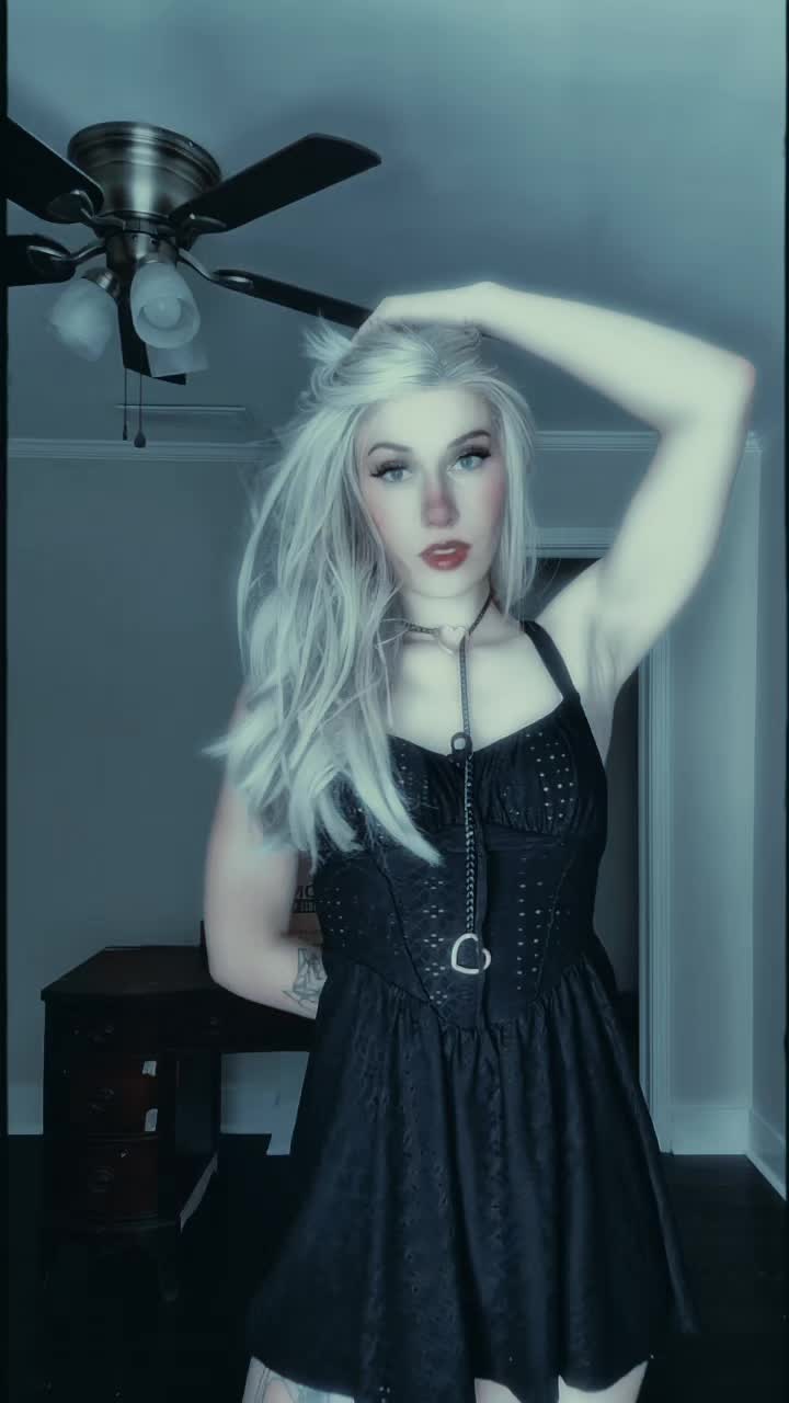 @pinkpixelbarbie