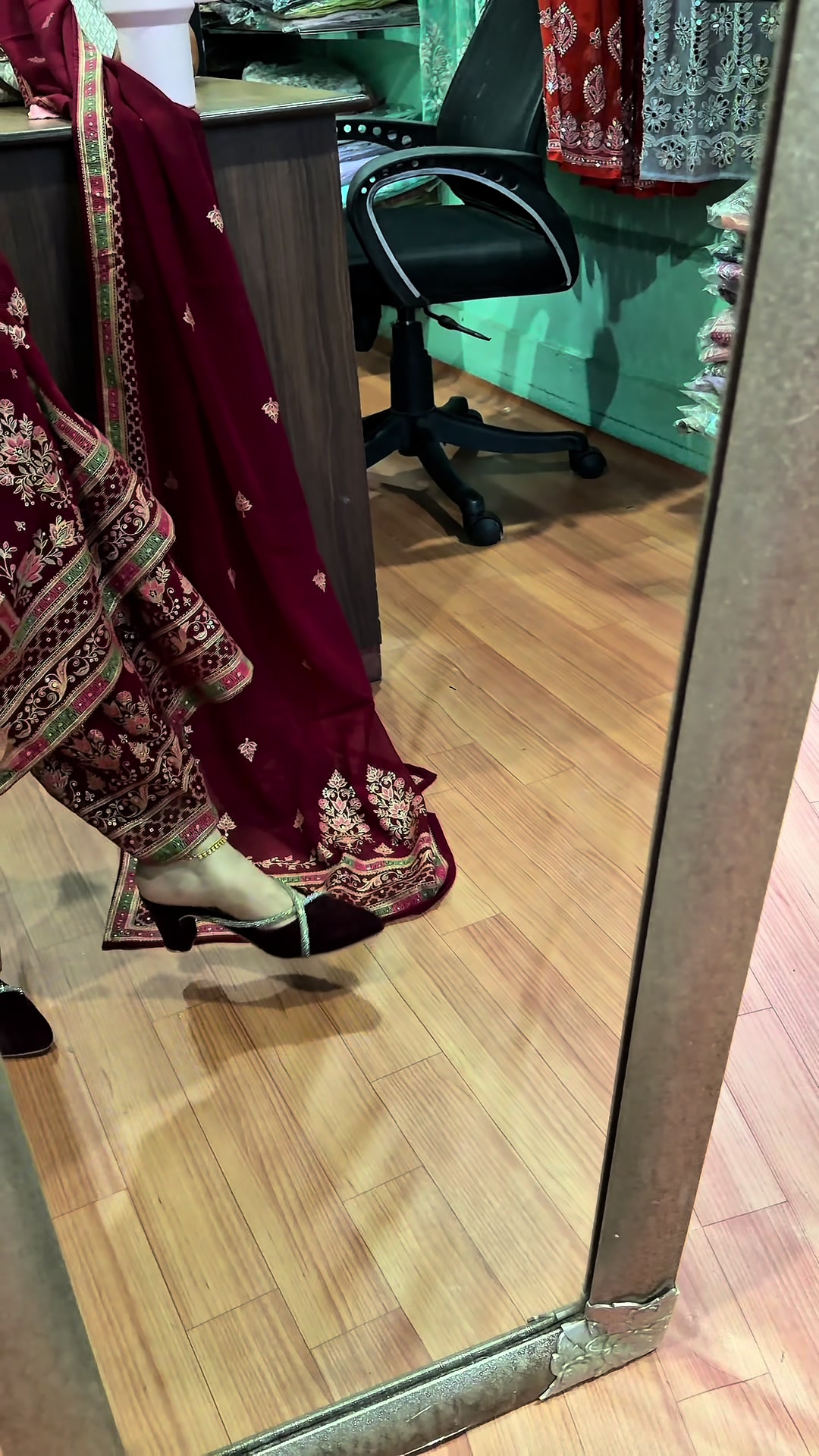 @AashmaCollection123
