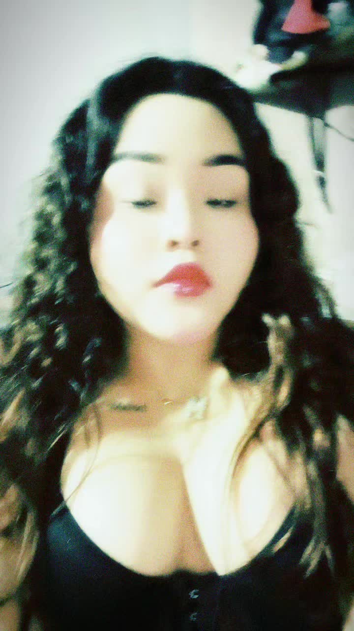 @𝑀𝒶𝓇𝒾🐝