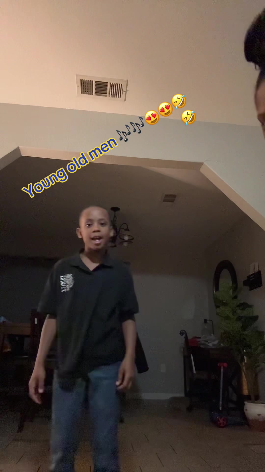 @Dawntee❤️💚🖤