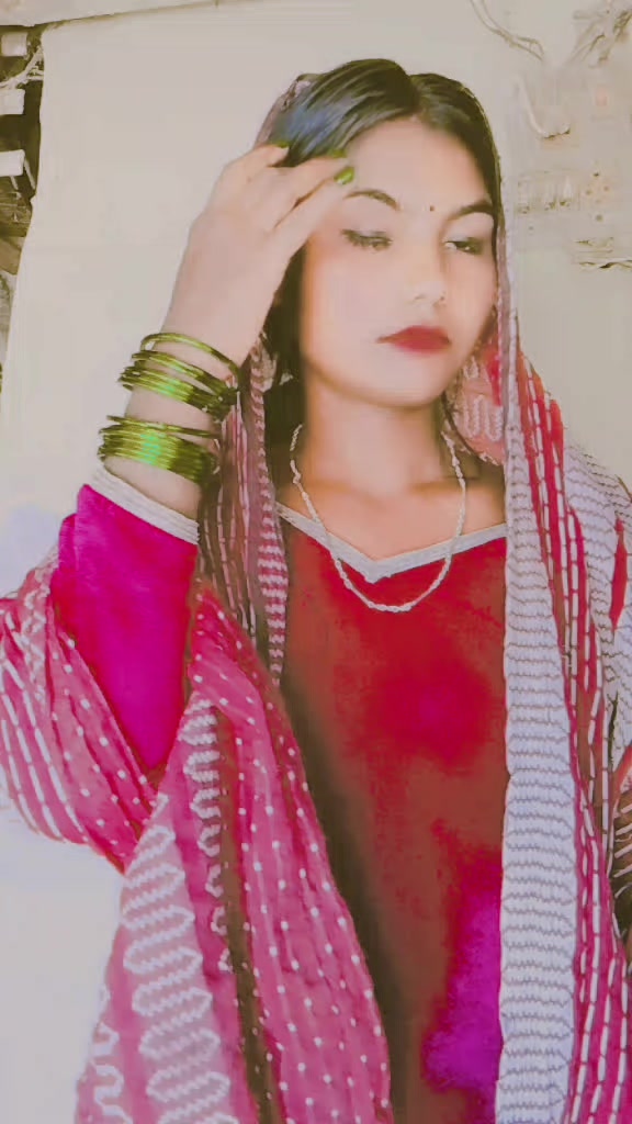 @Reena. Mahara 💋❤️
