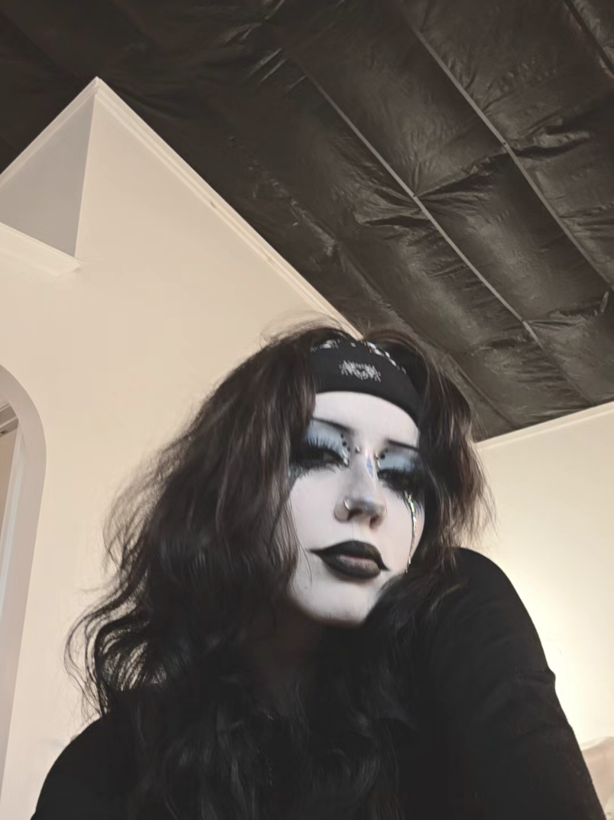 @᥎ᥲᥣᥱᥒ𝗍іᥒᥱ ᑲᥣᥲძᥱ☆