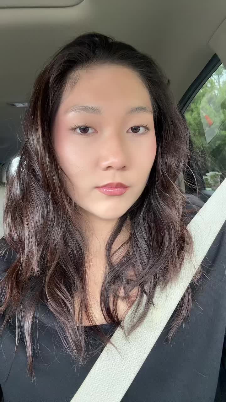 @sneakyling