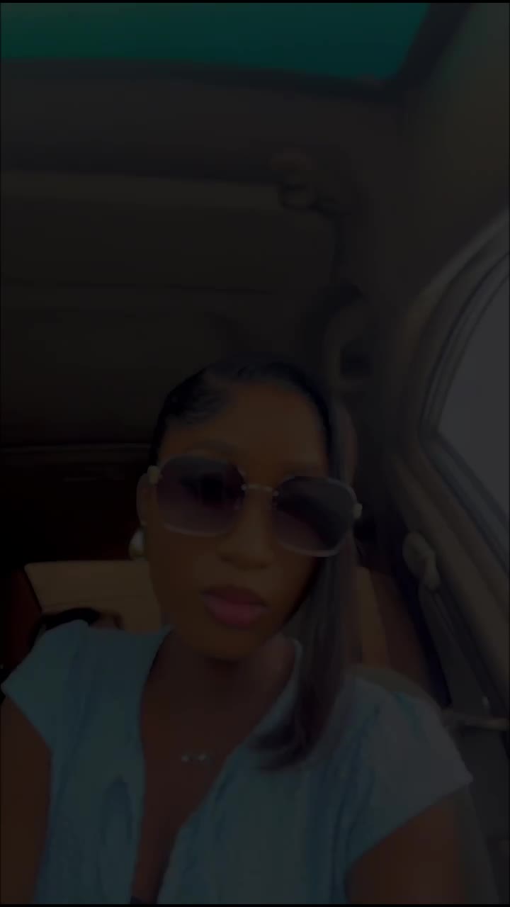 @Estherr