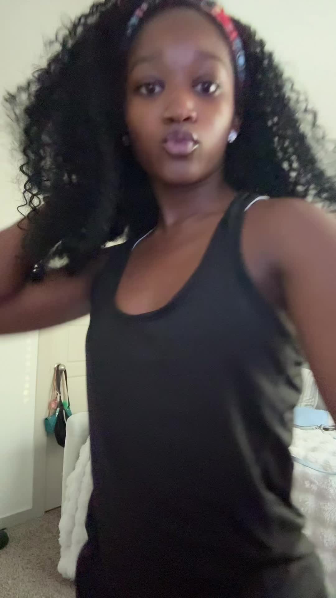@itszoriashanae