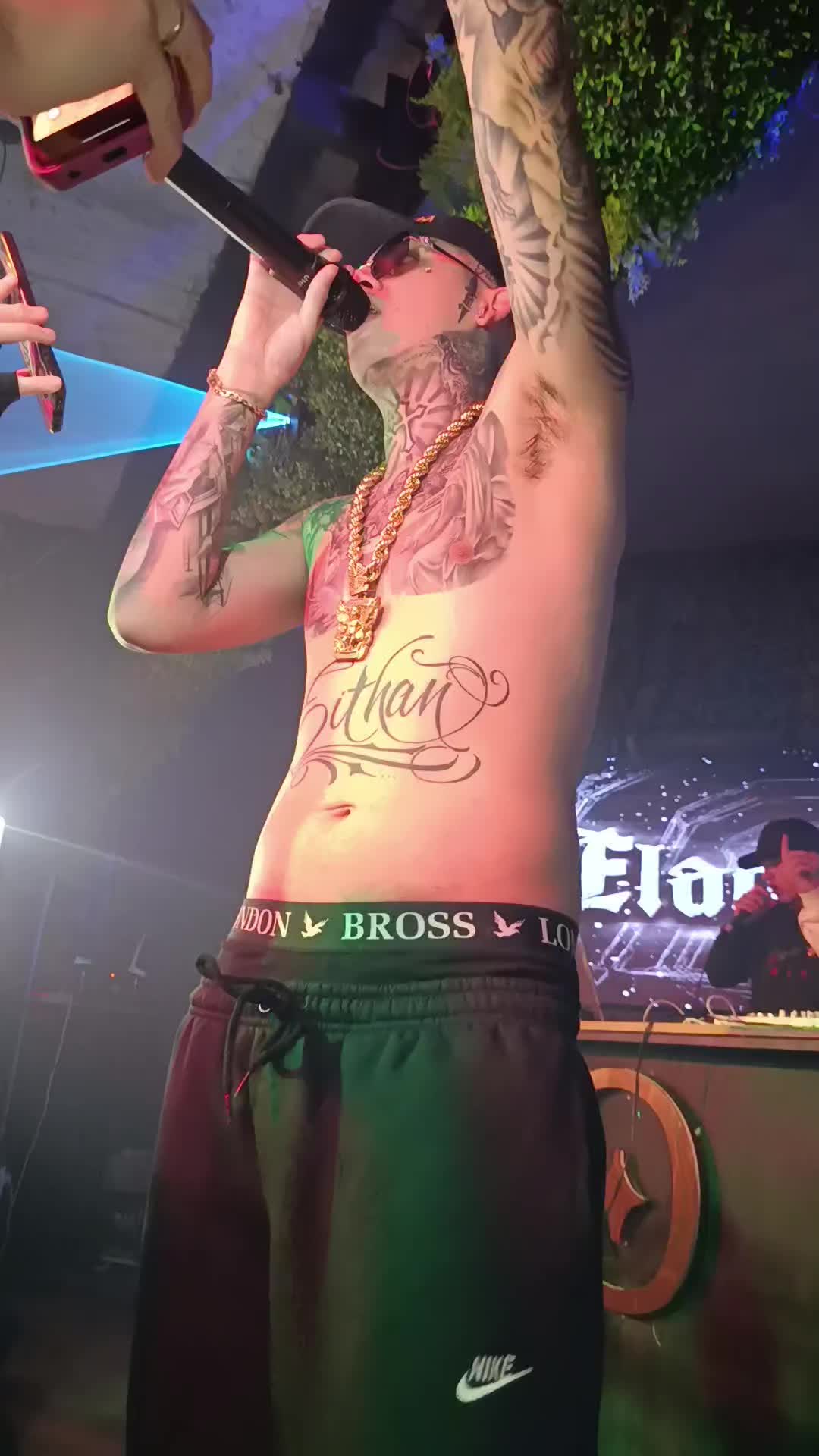 @Luuu👑