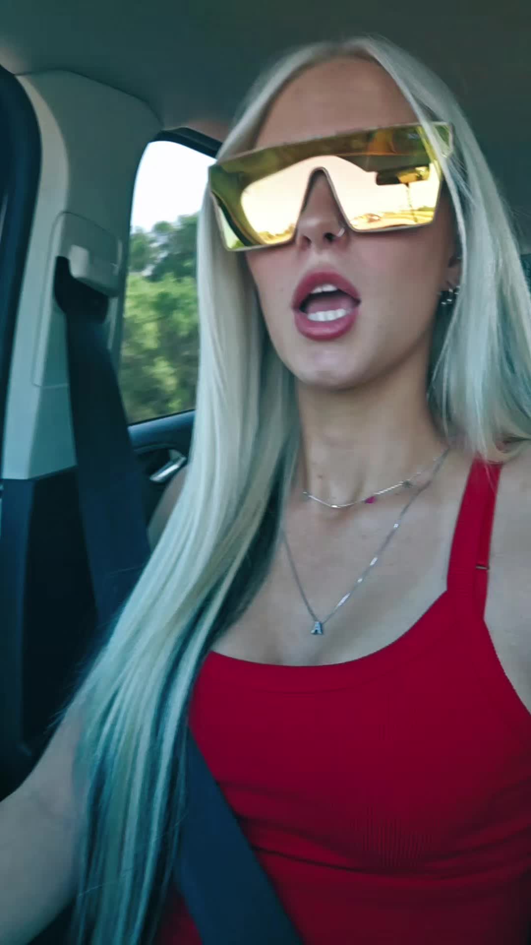 @Averyg