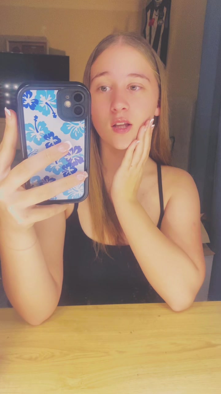 @Ella🤍