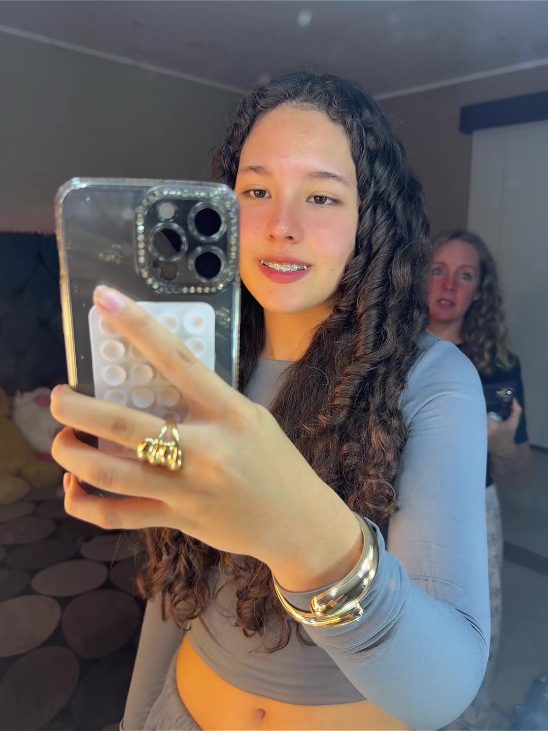 @Yulii