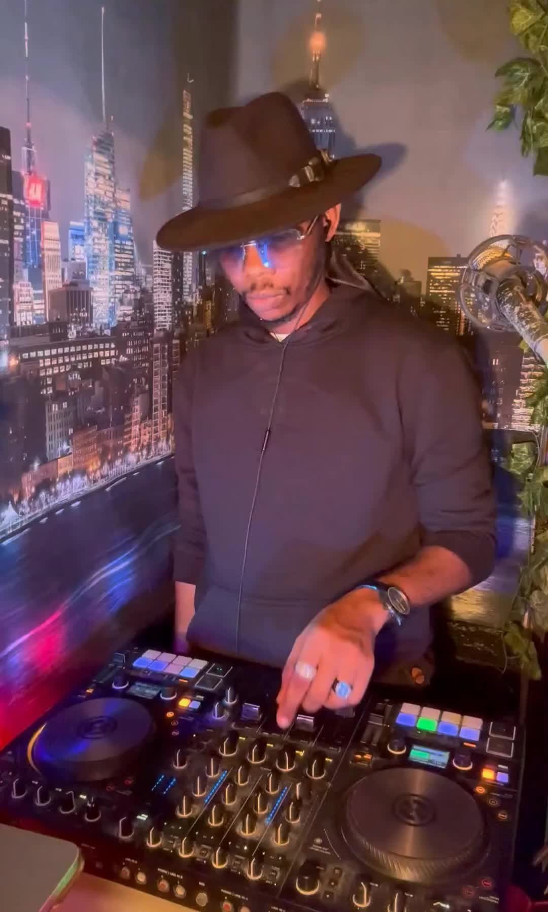 @DJ Plenitude Official