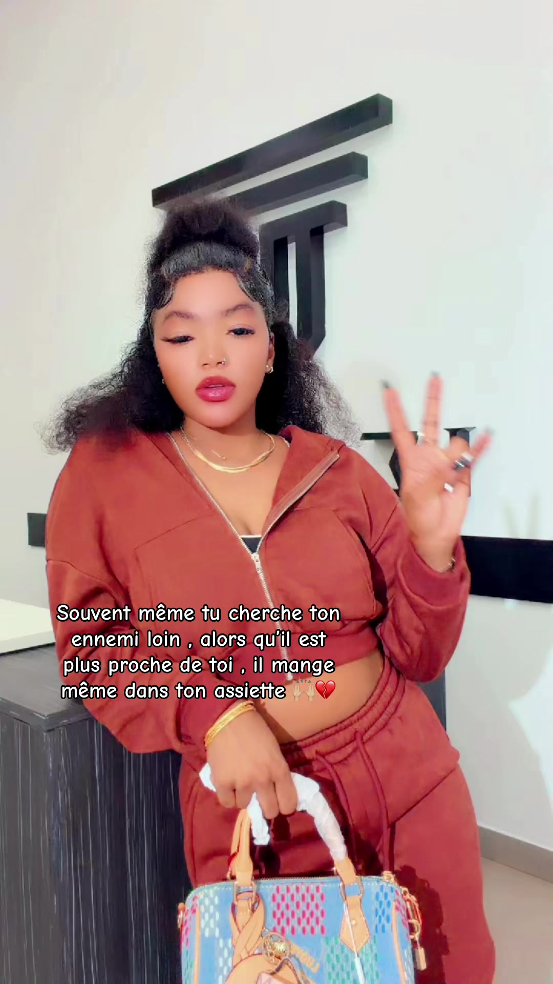 @✨✿𝚁𝚊𝚗𝚒𝚊✿✨