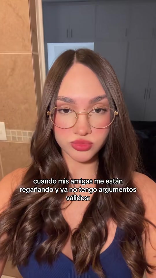 @nicolehertor