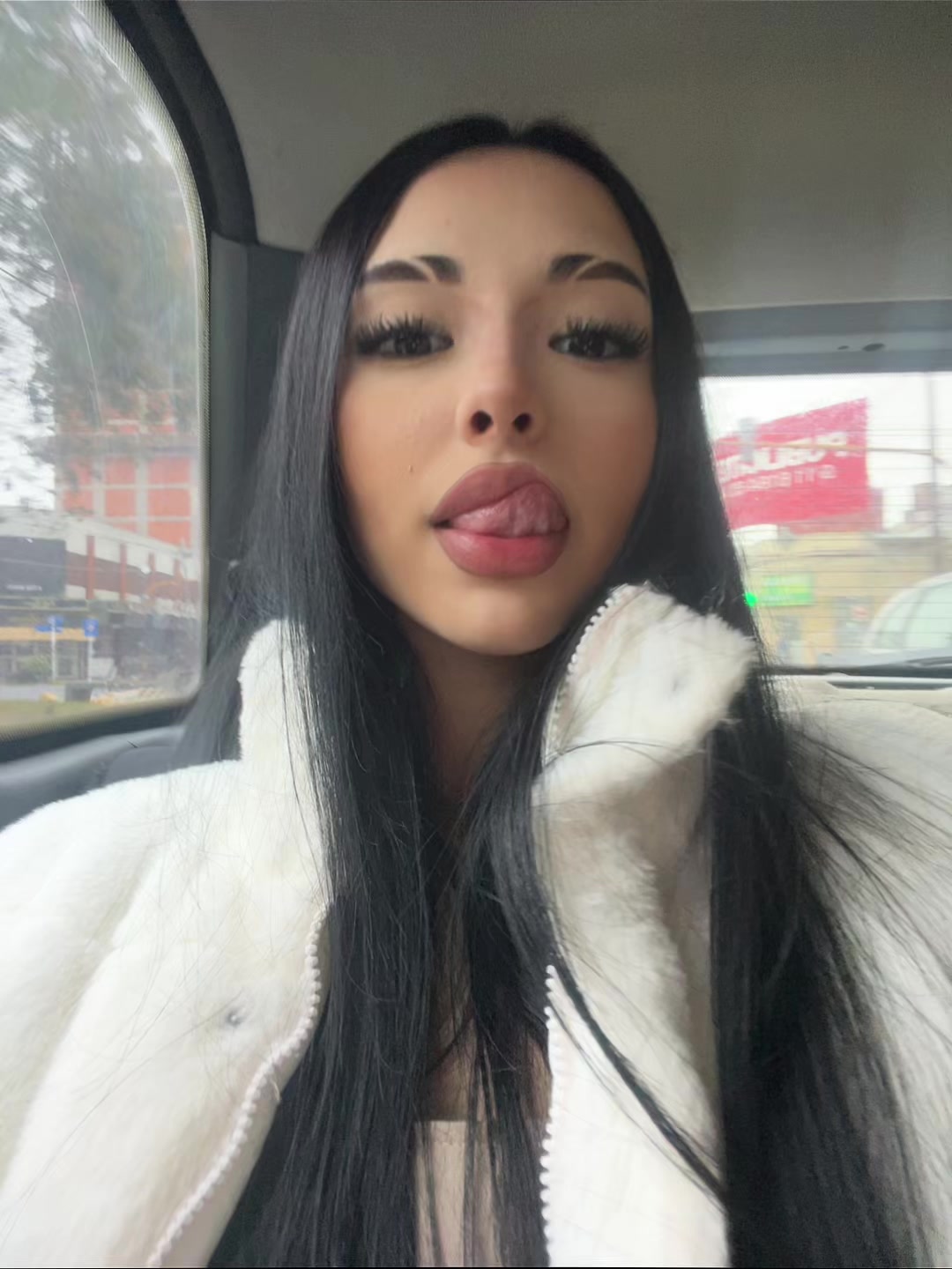 @𝐺𝑖𝑢