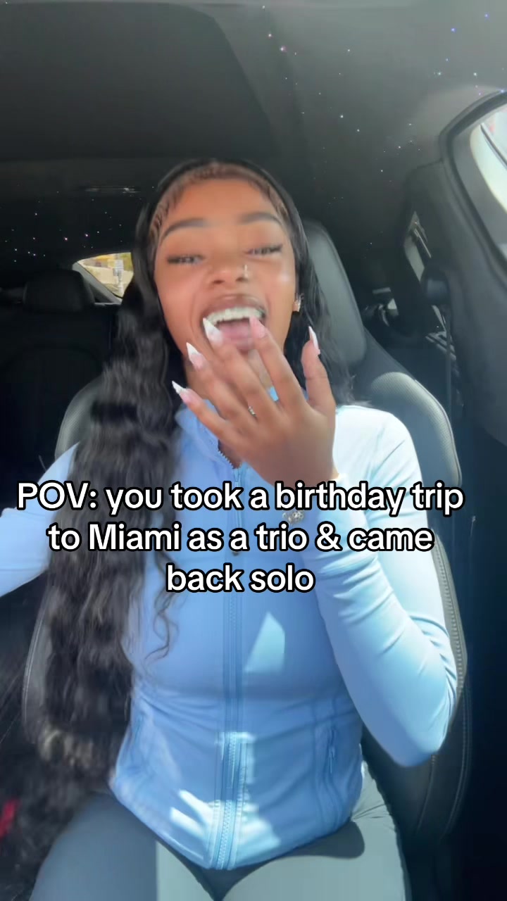 @himynameessence🥥