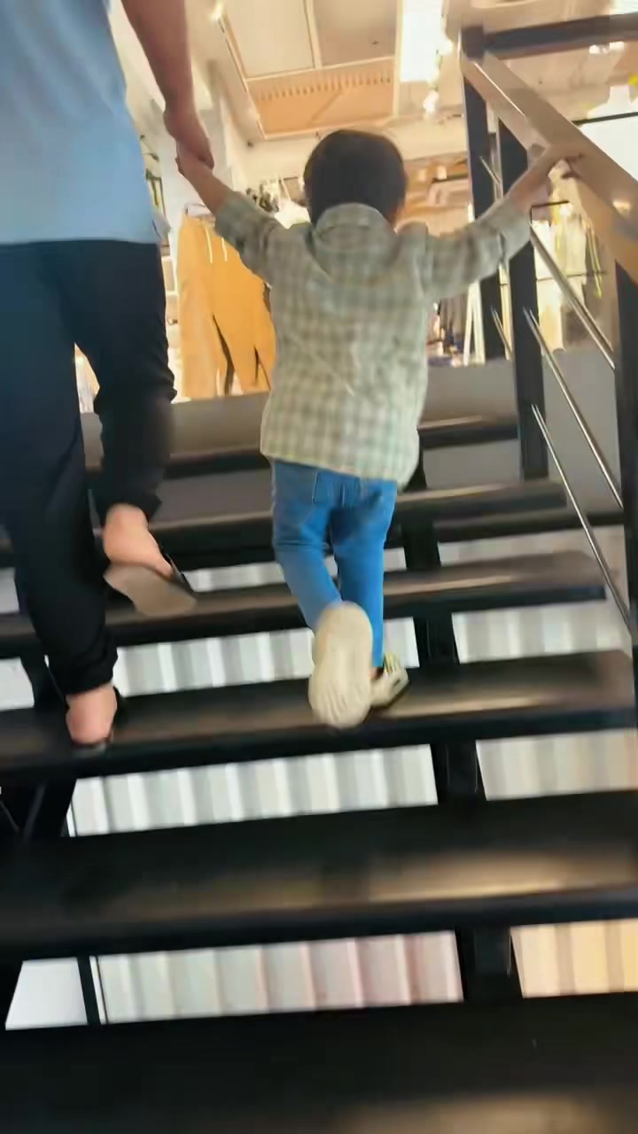@ₖₐشₕᵢf bₕₐₗₗᵢ