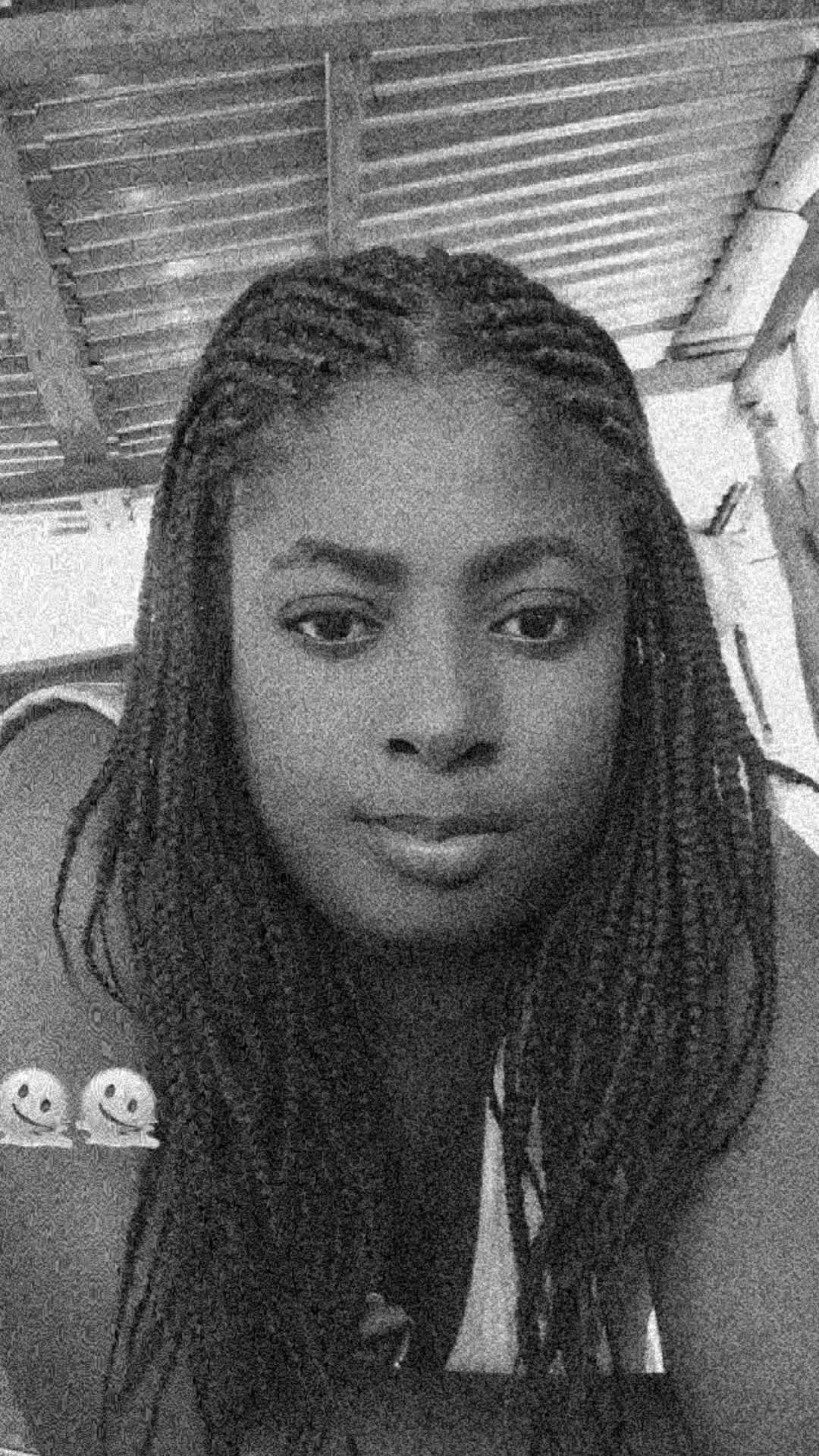 @sherloo la courageuse
