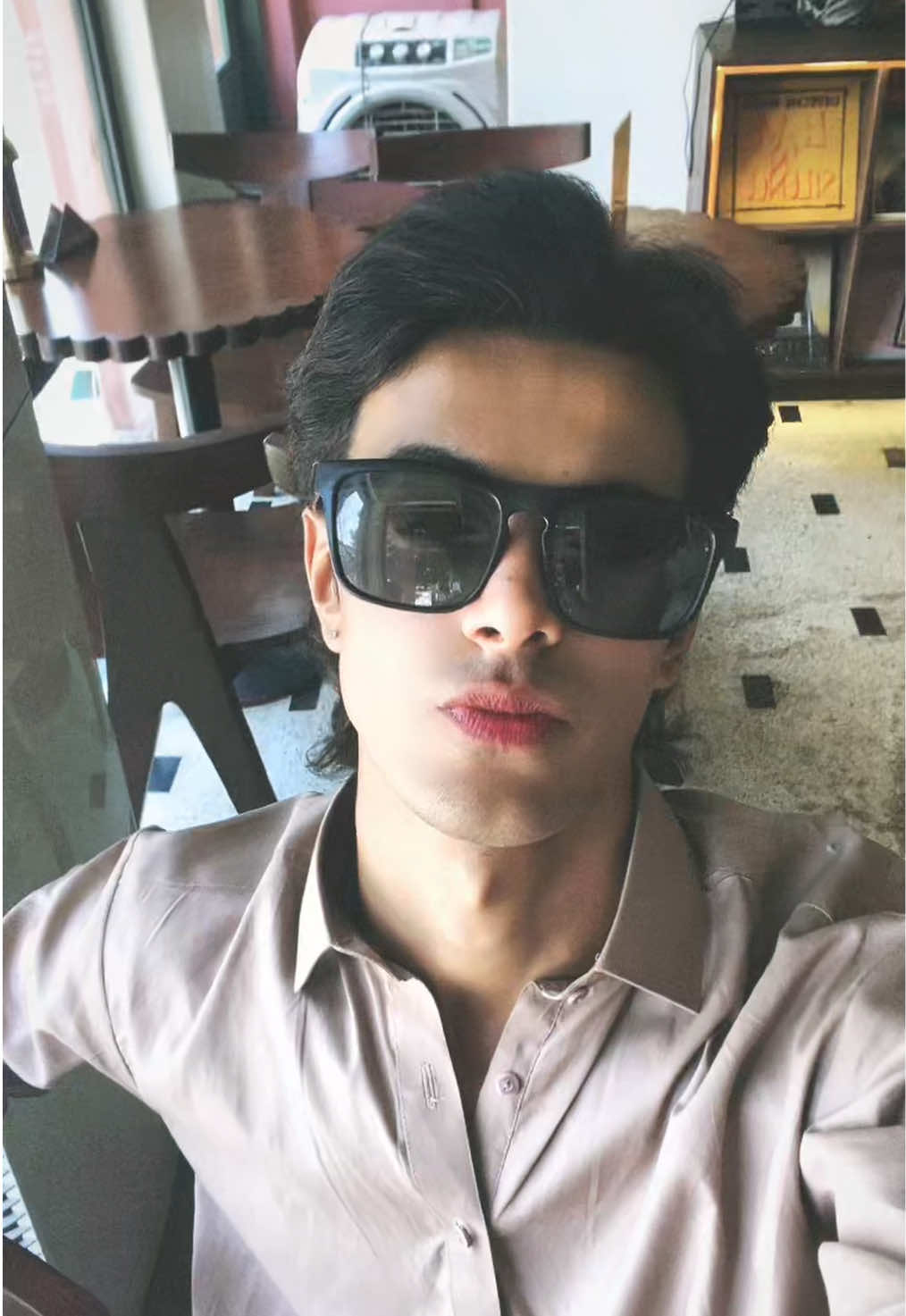 @Zee.